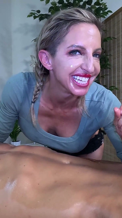 Horny Masseuse Lora Rims and Milks Muscular Massage Client