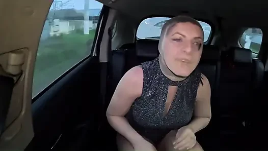 Arabada tam külotlu çoraplı naylon bebekle riskli halka açık yolculuk