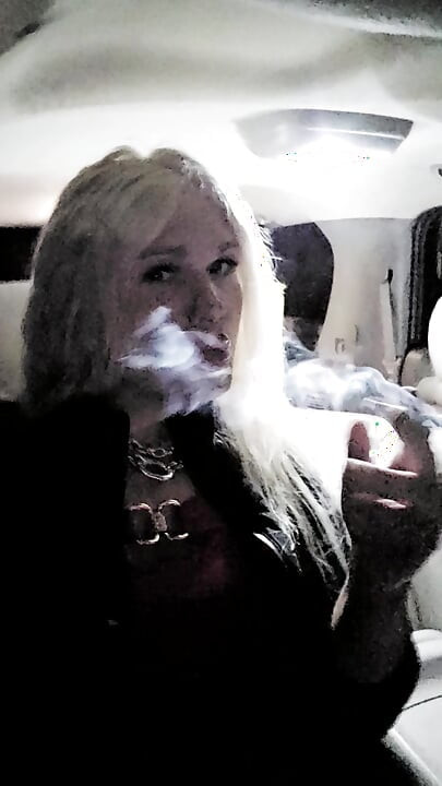 Smoking 120s Carplay