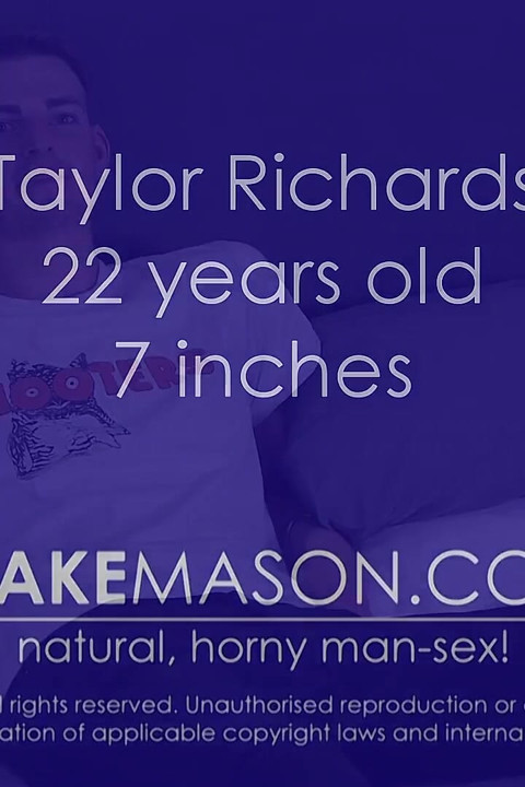 Sanat öğrencisi Taylor okşuyor