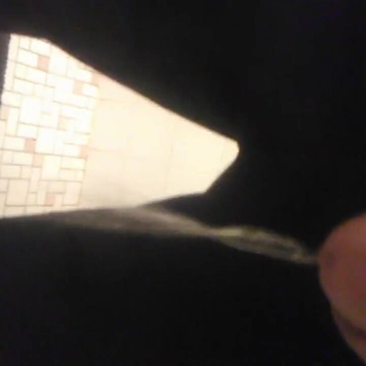 Mid-afternoon Peeing; Many-angled