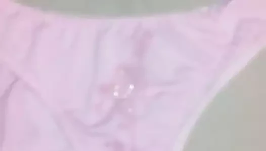 Cum içinde çalıntı pembe külot ve mavi sutyen