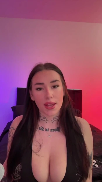 令人难忘的时刻来自“英国alt青少年主宰你一个肮脏的谈话撸管你撸管指挥”撸管指挥”