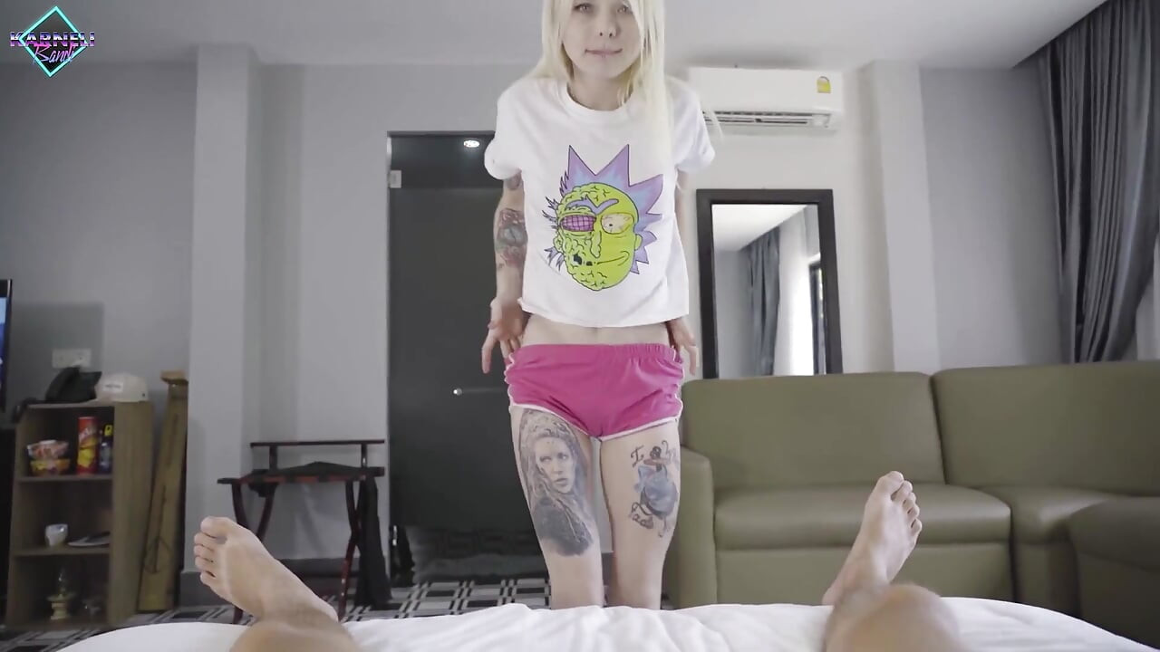 Złapany przyrodni brat ogląda ze mną porno