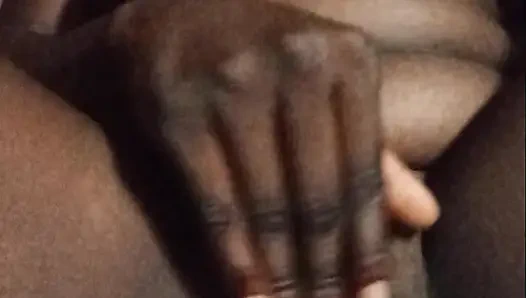 Tam zamanlı mastürbasyon tek başına