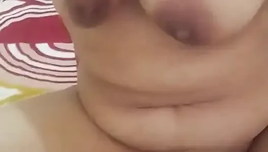 Curvy Wife Fingering