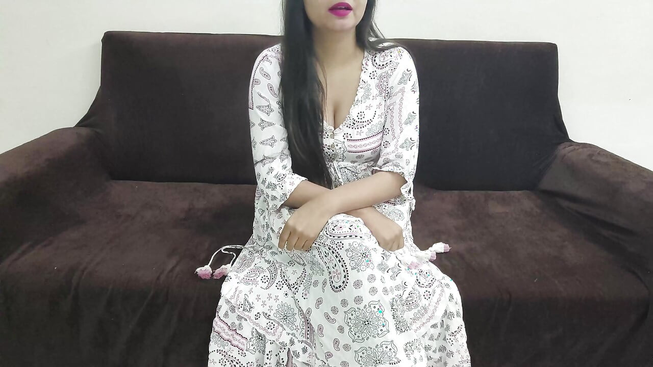 Change Clothes in Front of Brother-in-law Who Is Watching Porn