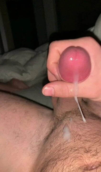 MUSCLE CUMSHOT BG