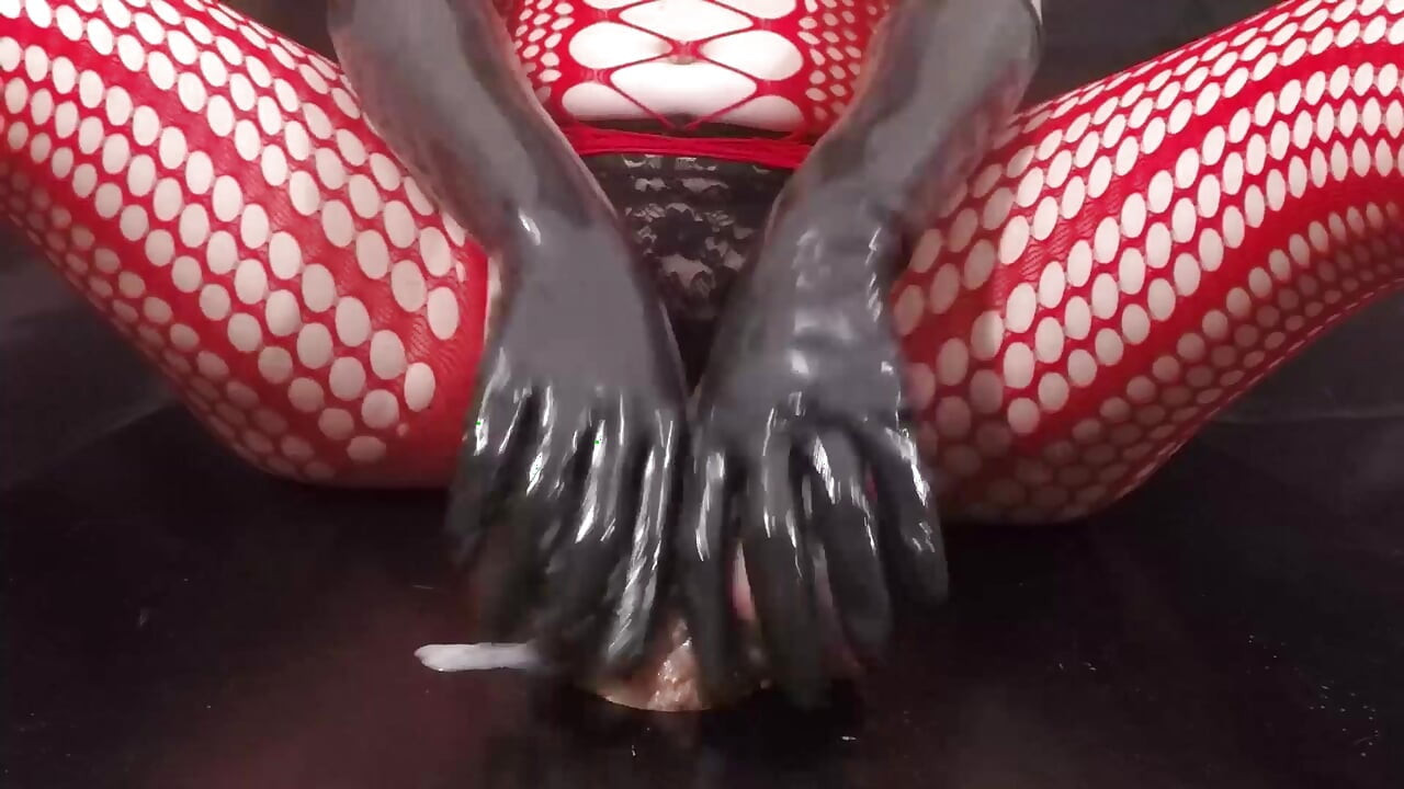 The Stepmother Carefully Removes Sperm From the Teenager's Balls