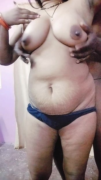 My bhabhi giving me opportunity to seduce her