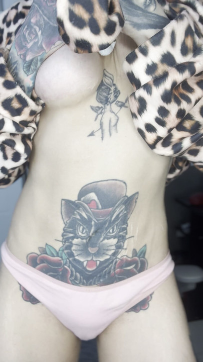 If this is tempting.. imagine me topless 🍒