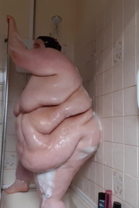 SSBBW Lady Brads shower & belly jiggles