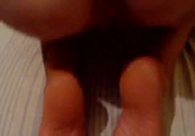 Amateur anal - huge gape
