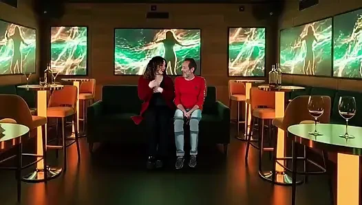 Ich masturbierte einen Nachtclubmanager im VIP-Raum, während mein Mann filmte