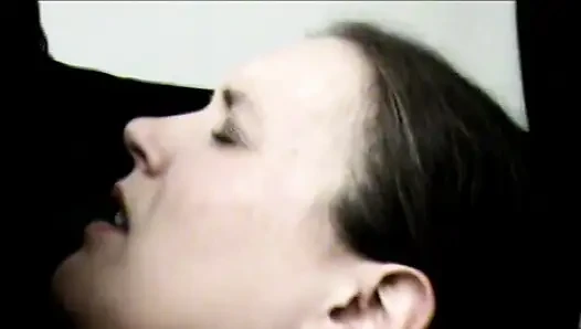 Волосатая шлюшка обожает сафическую любовь!