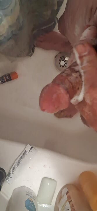 pajeándose en la ducha