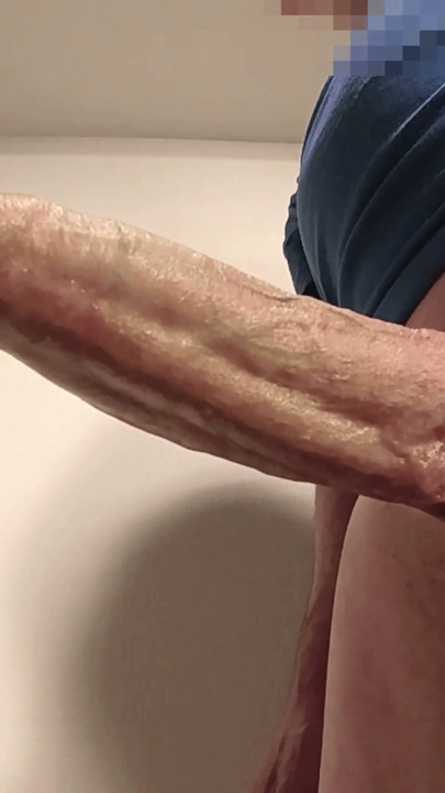 Foreskin movement slowmotion 545 | Clip 2
