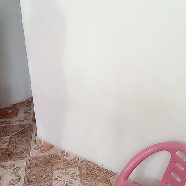 Ateşli kız arkadaş emiyor