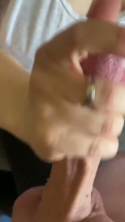 In die Hand gespritzt! | Clip 1