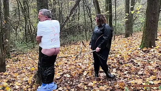 Домина госпожа April - Избиение Forrest