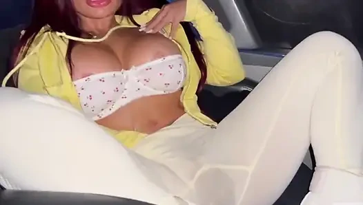 Трахаюсь с неизвестным туристом в автобусе, который едет из Медельина в Букарамангу