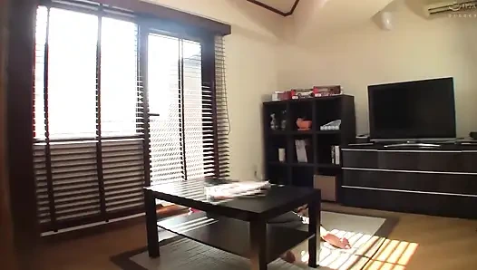 Tetanggaku yang kurus, kelihatan sangat naif, jadi aku mengambil kesempatan 3