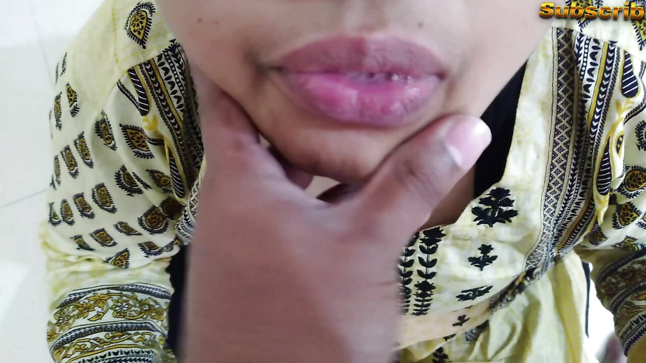 Desi Maid Fucked by the Owner with Condom While Cleaning Room