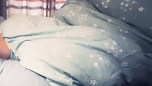 Daddy knows how mommy likes to be woke up.. Good lick and finger fuck to make her squirt best start to the day