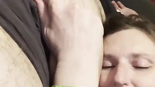 Büyük sarkık göbeğin var mı? Sen benim mutlak mutluluğum olabilirsin! Rüya diyarım senin için sıkıcı olabilir