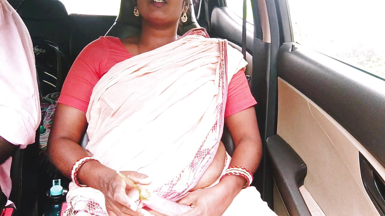 עוזרת בית הודית במכונית סקס עם וונר הבית ברחוב ג'ינגל. טלוגו מדבר מלוכלך.