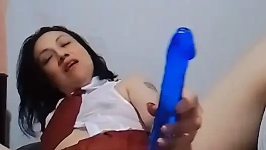 Penetrasi ganda indah yang dulceivanka memberi dirinya sendiri