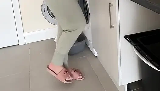 Посуда Против Полного Мочевого Пузыря... Я Потеряла Управление И Писаю В Штанах