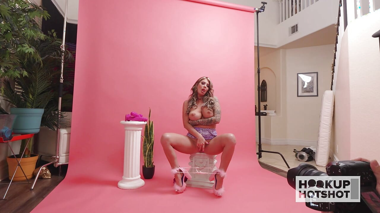 Lolly Dames Brings Her Buttplug To The Photoshoot!