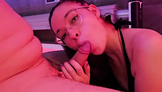 Минет у бассейна