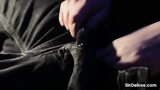 Schön und langsam, so mag ich es! Helina dream für sinDeLuxe