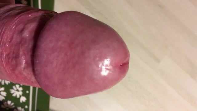 Precum Closeup play