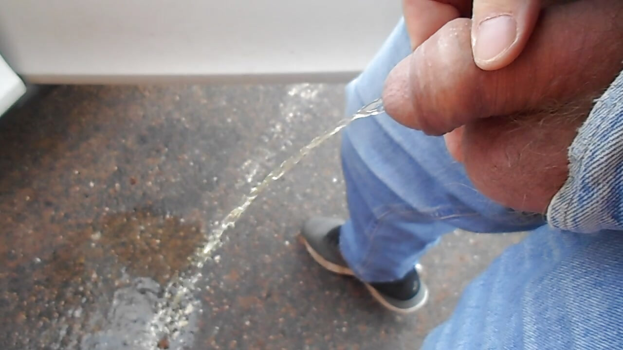 Me outdoor pissing with uncut dick
