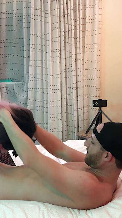 Goth Sissy Jade Madison deepthroating dick - compilație 4