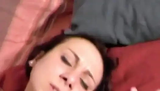 Cewek sange rambut cokelat ini berubah jadi binal banget sih!
