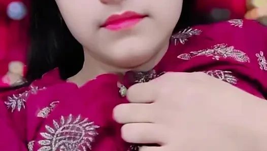Cute girl fuck her pussy with fingers on video call tight pussy sowing for bf xxx viral video