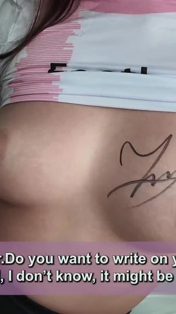 Epic moment from "Fan Got an Autograph and Left all Wet ⛲"
