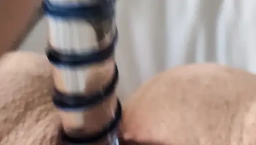 Memek becek muasin memek pakai dildo kaca