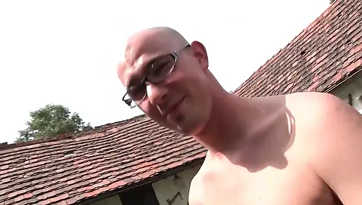 İki kız iki adam - gırtlağına kadar sakso ve sert sikiş grup seks