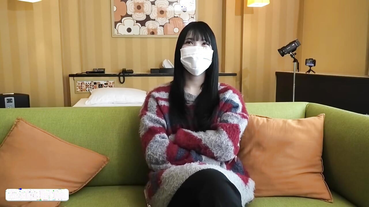과거를 뒤로하고 우아한 의류 매장의 아름다움이 잊을 수 없는 새로운 장을 시작합니다.
