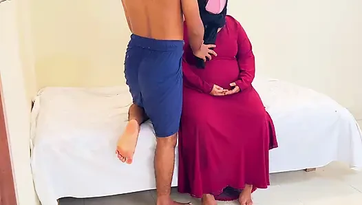 Fucking a Beautiful Stepaunty in Saudi Arabia - Multiple Cum