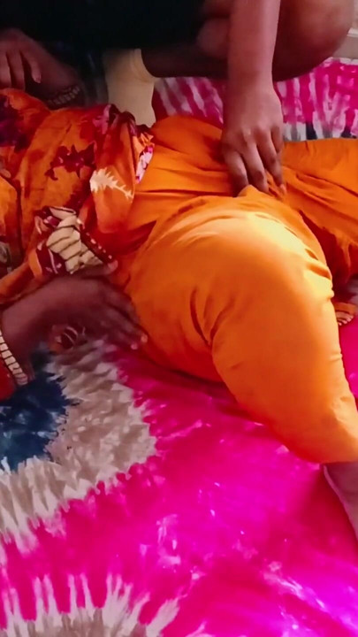 indian bangalore girl small boob massage | Clip 1