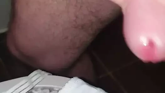 Evli kadın sutyen boşalıyor
