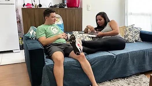 Bossy Hot Roommate (ep 3)