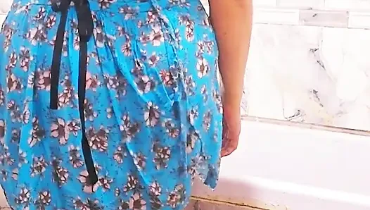 Asian sexy girl solo fun with bathroom