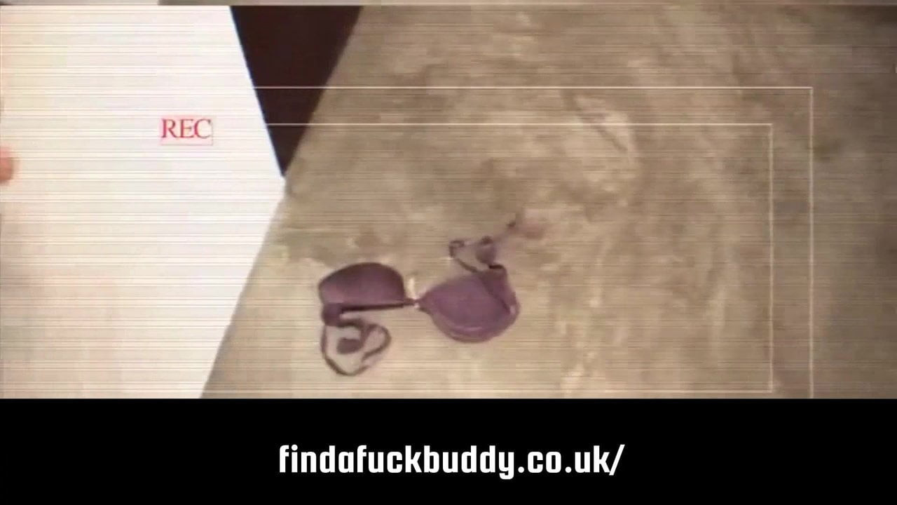 Visar upp mina flickvänner vackra kropp